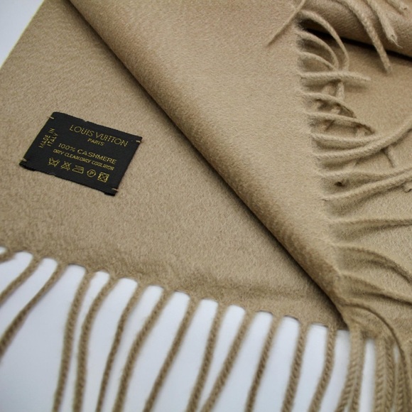 Brand New Louis Vuitton Scarf 100% Cashmere - Picture 4 of 5